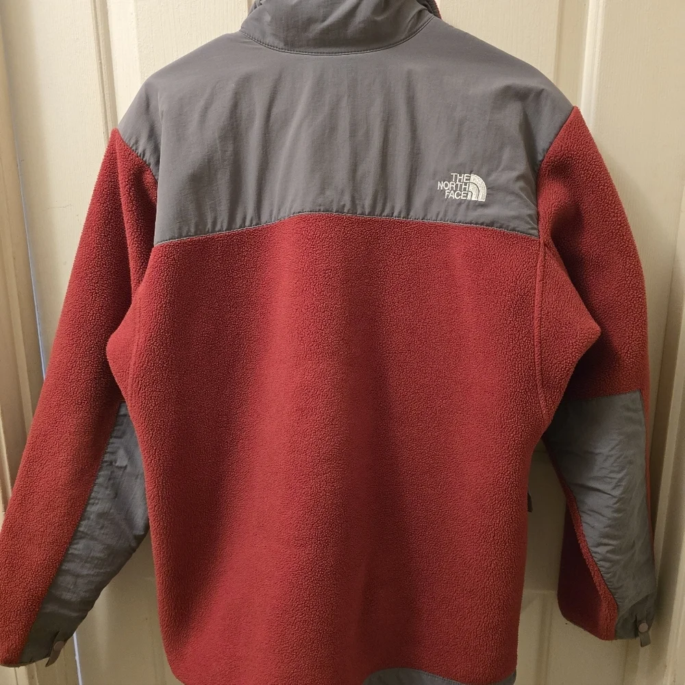 The North Face Red and Gray Polertec Fleece Jacket - Picture 7 of 11